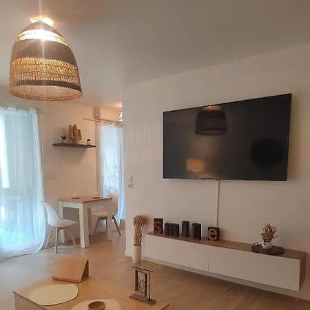 Escapade A Blagnac, T2, Balneo,jardin,parking,tram Appartamento *
