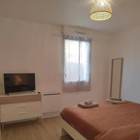 Appartamento Escapade A Blagnac, T2, Balneo,jardin,parking,tram Blagnac