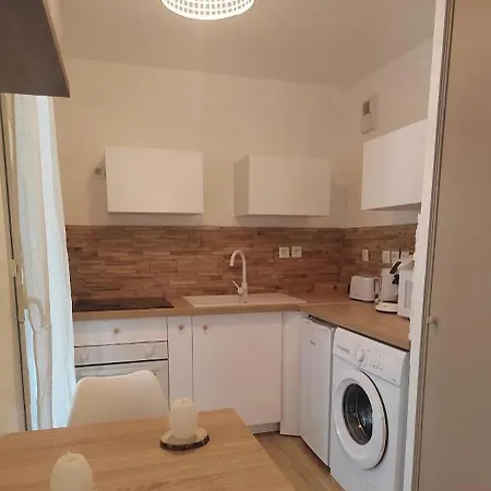 Appartamento Escapade A Blagnac, T2, Balneo,jardin,parking,tram Blagnac